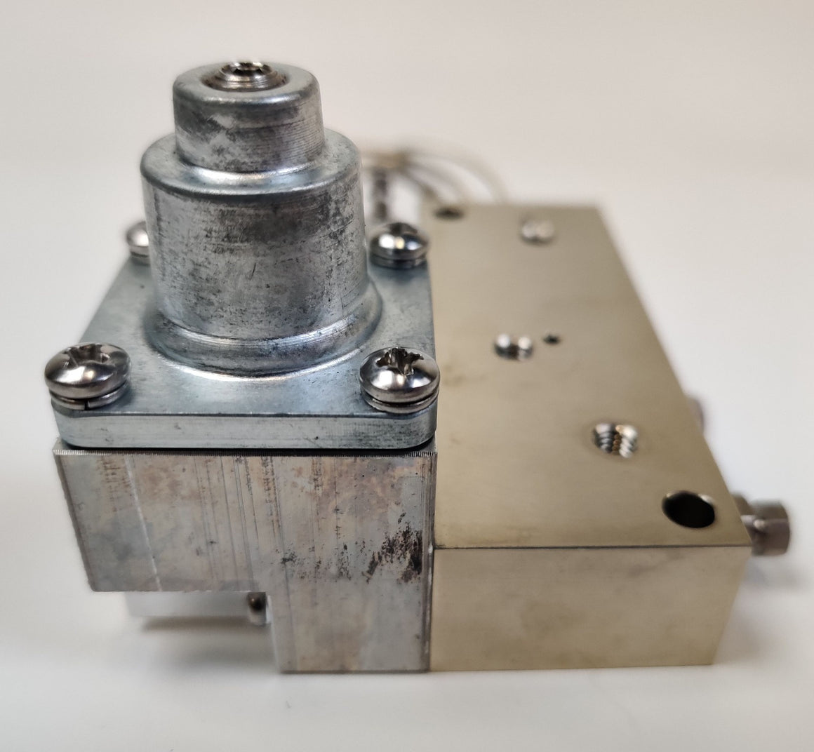 PerkinElmer N670-1021 Clarus 680 GC Pressure Regulator Valve 250psig 50cc/min - 