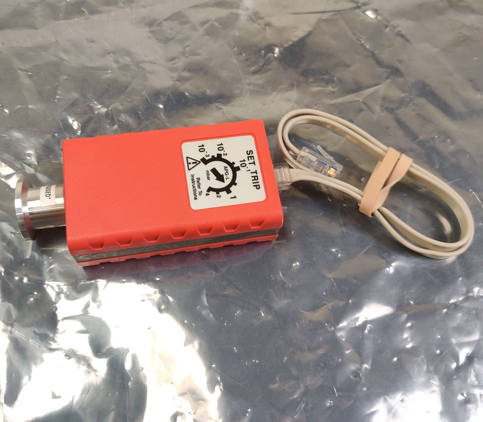 Edwards Edwards D02173000 Active Pirani Gauge APG-L-NW16 w UTP Cable for Spectrometers
