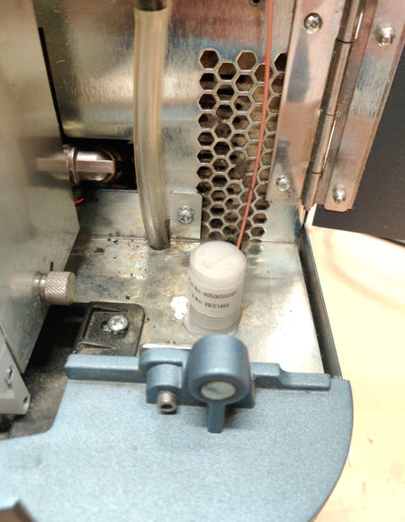 Waters Acquity UPLC SQ Detector Mass Spectrometer with Ion Source and APCI Probe