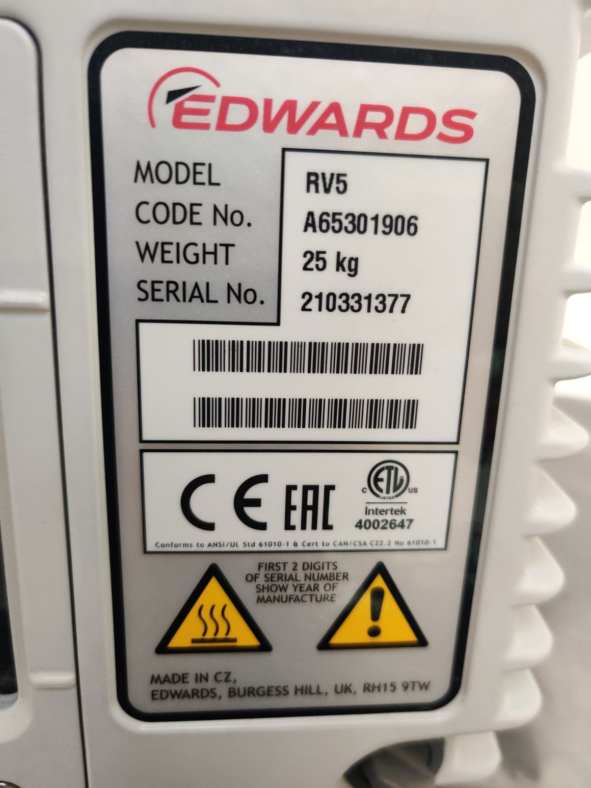 Edwards RV5 Two Stage Rotary Vane Vacuum Pump A65301906A 115/230V w EMF20