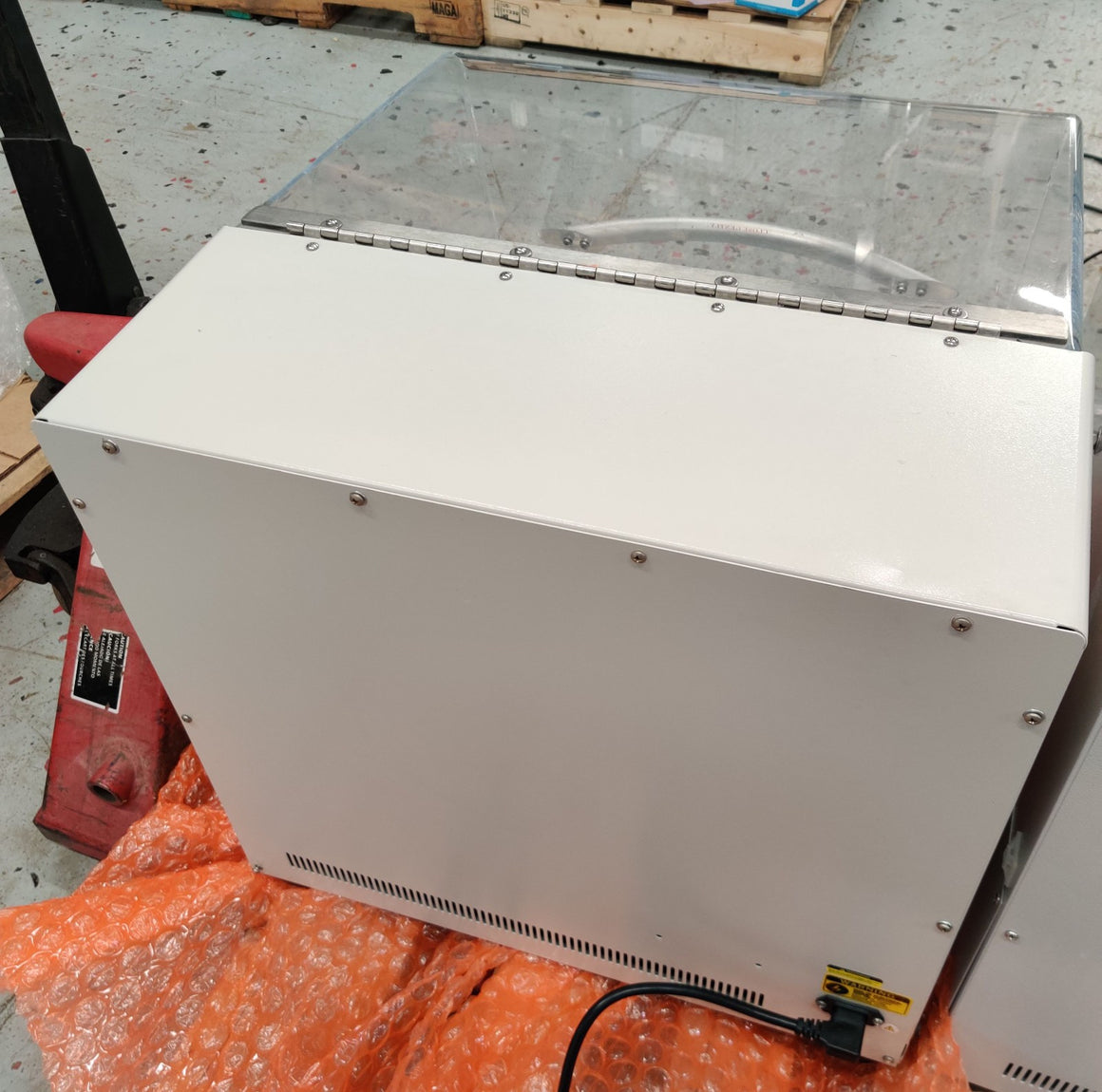 Thermo Scientific MaxQ 4000 Incubator Orbital Shaker SHKE4000