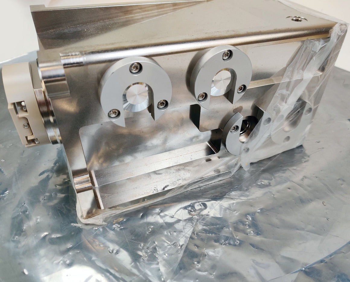 Bruker Daltonics micrOTOF-Q II Time-of-Flight MS Hexapole Ion Optics Detector - 
