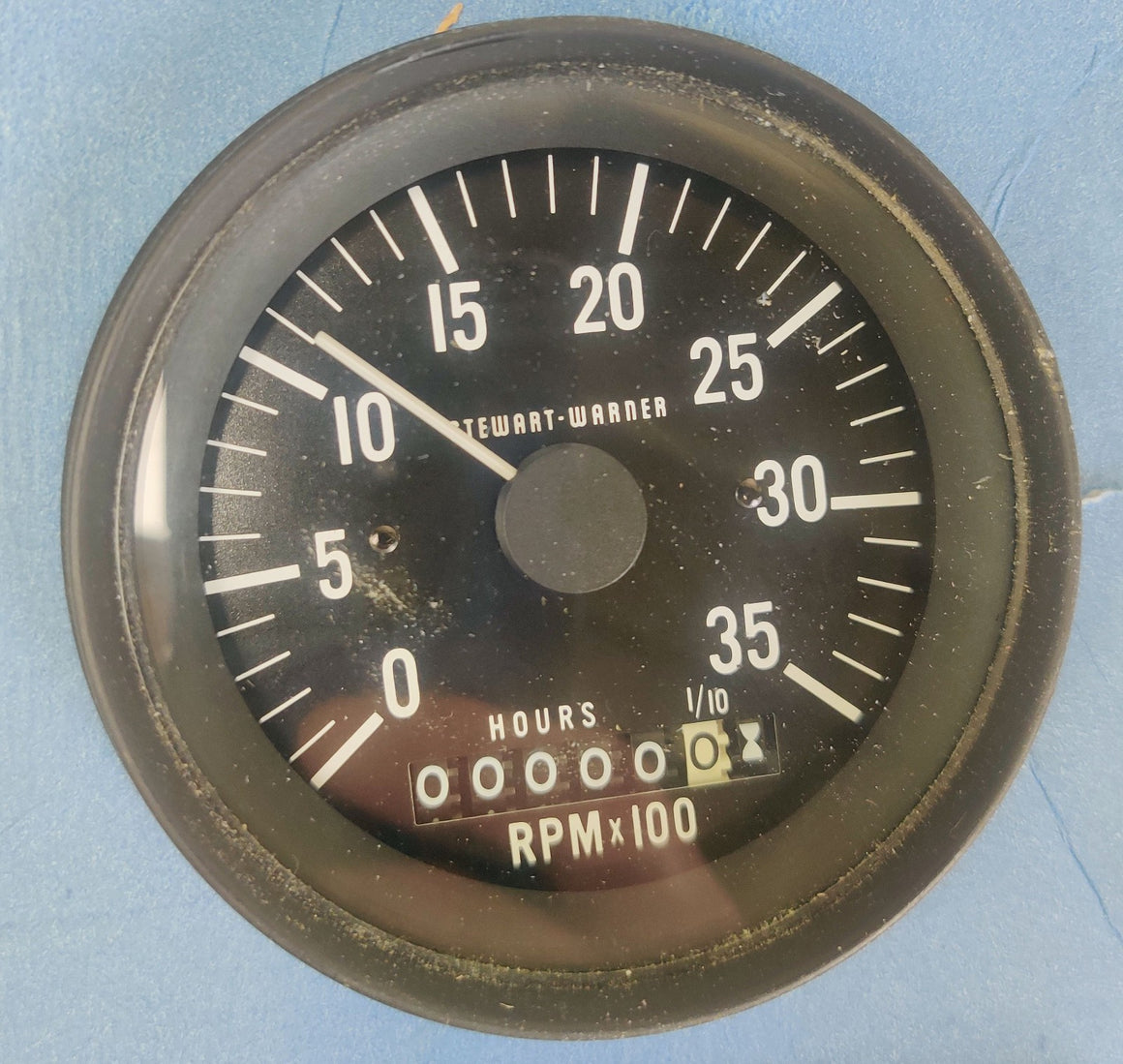 Stewart Warner 82621 Tachometer 3-3/8" with Hourmeter Electrical 0-3,500 RPM