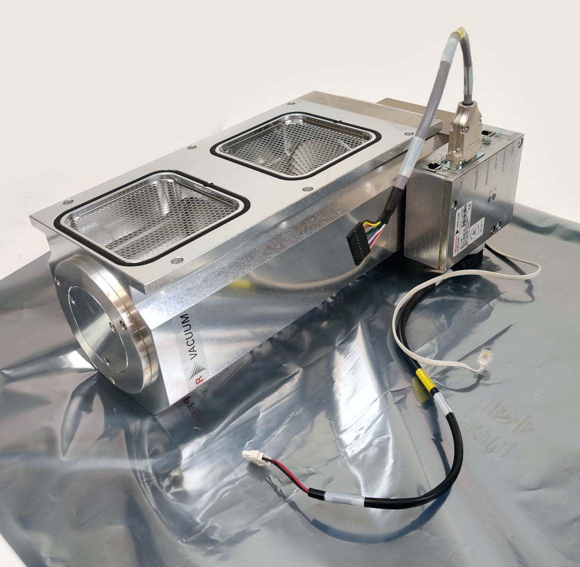 Pfeiffer TMH 261-250 P 3P Turbo Pump with TC 600 Controller Waters SQ Detector