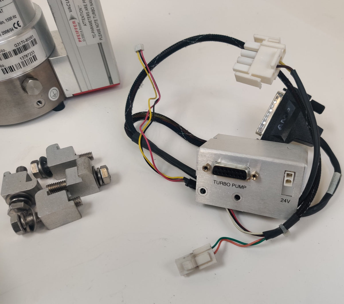 Pfeiffer TMH 071 P Turbomolecular Pump w TC-100 Controller, TPS 100 Power Supply - 