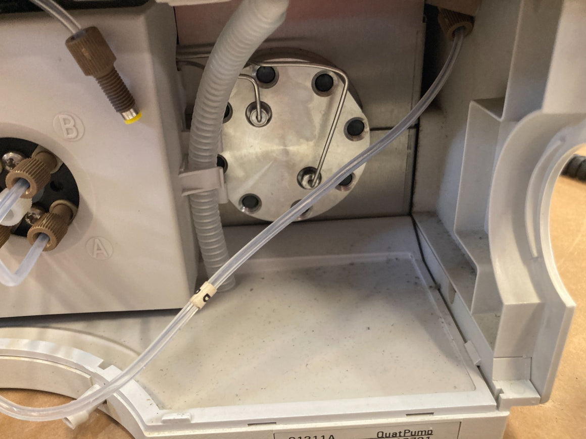 Agilent 1100 G1311A QuatPump Quaternary Pump w/ Lid, Gradient Valve & Pump