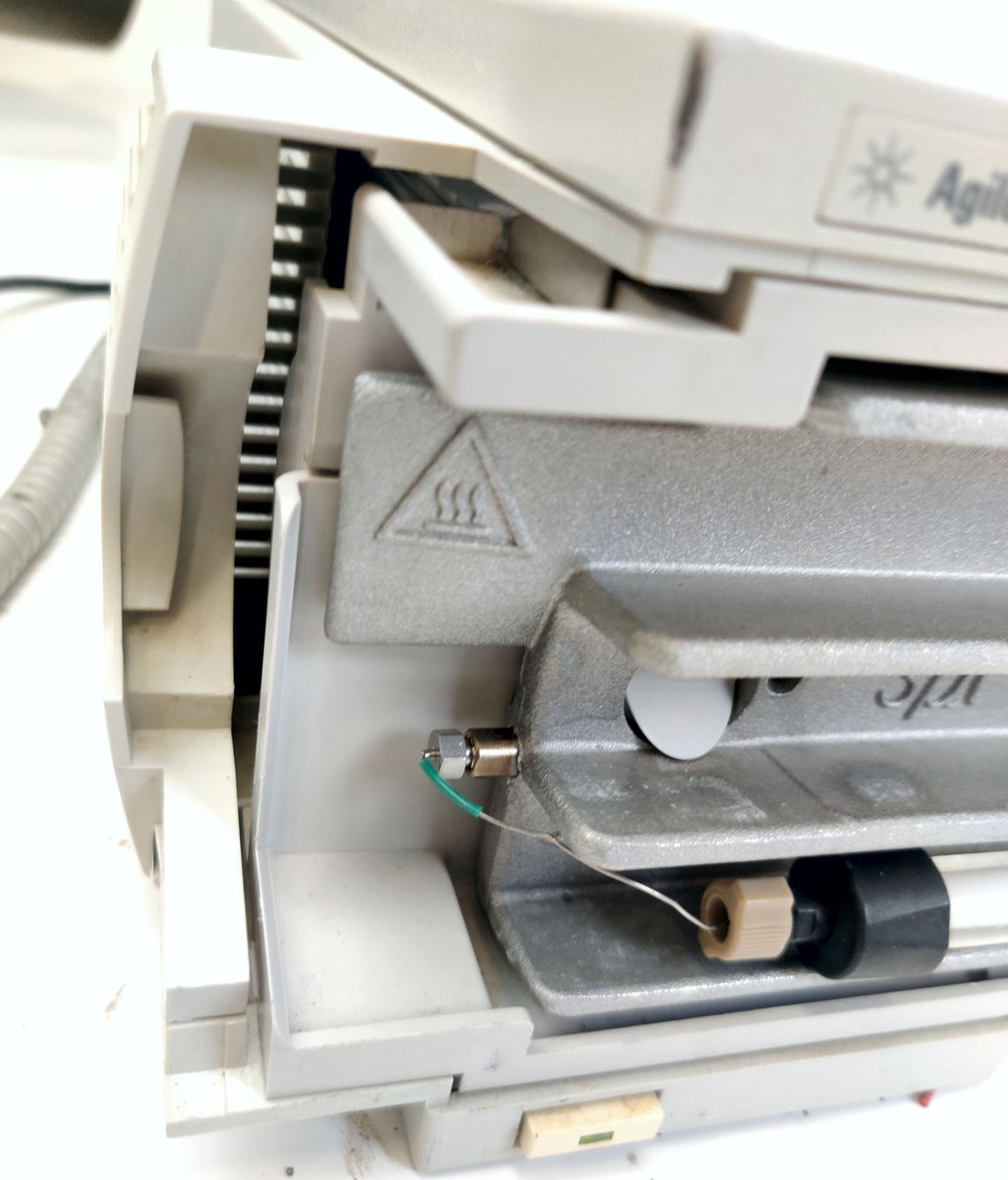 Thermostatted Column Compartment Agilent G1316A 1100