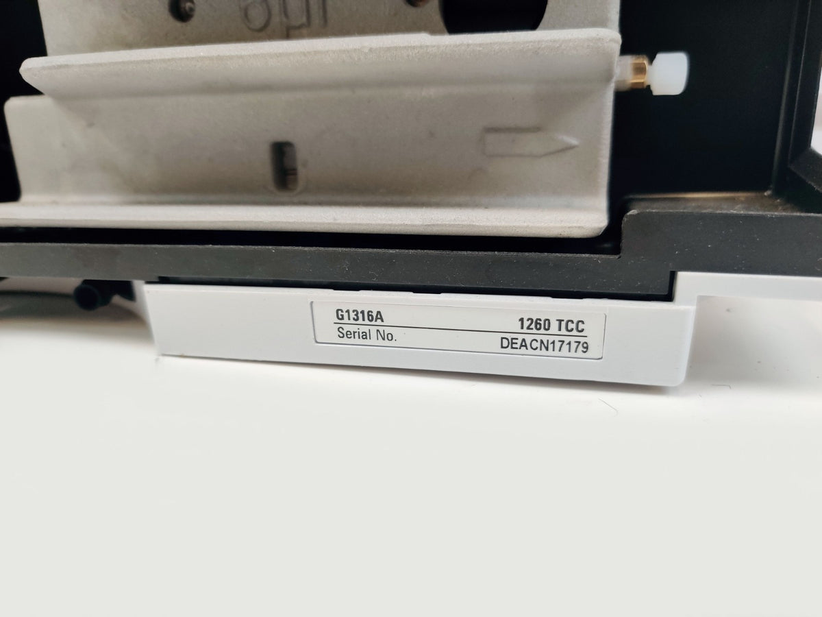 Agilent 1260 Infinity G1316A Thermostatted Column Compartment w Cover, Tray - 
