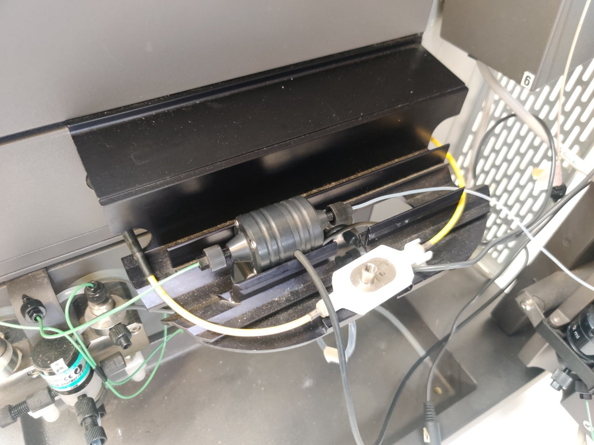 GE AKTA Explorer 100 FPLC System w Box 900, Monitor UV-900, Pump P-90, PH/c-900