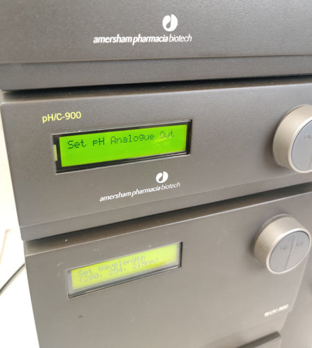 GE AKTA Explorer 100 FPLC System w Box 900, Monitor UV-900, Pump P-90, PH/c-900