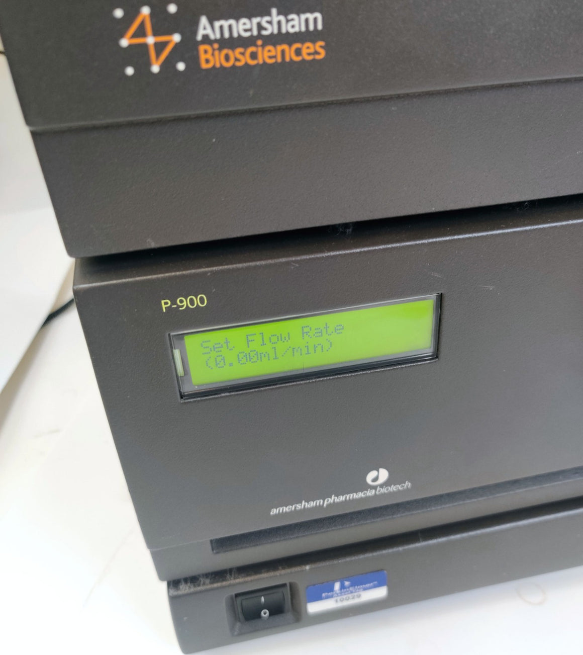 GE AKTA Explorer 100 FPLC System w Box 900, Monitor UV-900, Pump P-90, PH/c-900