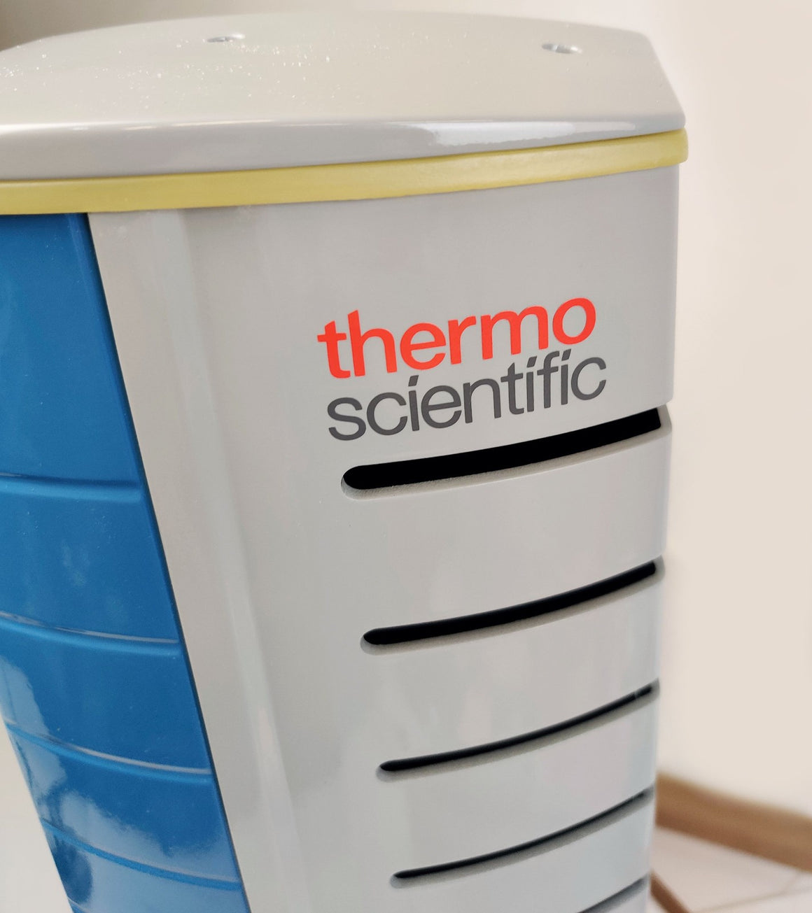 Thermo Scientific F01981 Spinnaker Microplate Robot for Multidrop Combi 836 NEW