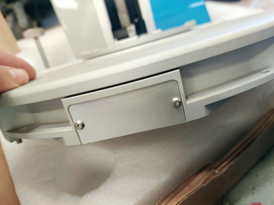 Thermo Scientific F01981 Spinnaker Microplate Robot for Multidrop Combi 836 NEW