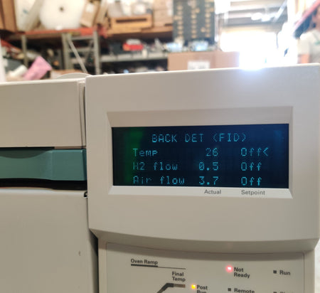 Agilent 6890 Plus Gas Chromatograph G1530A with FID Detector and S/SL