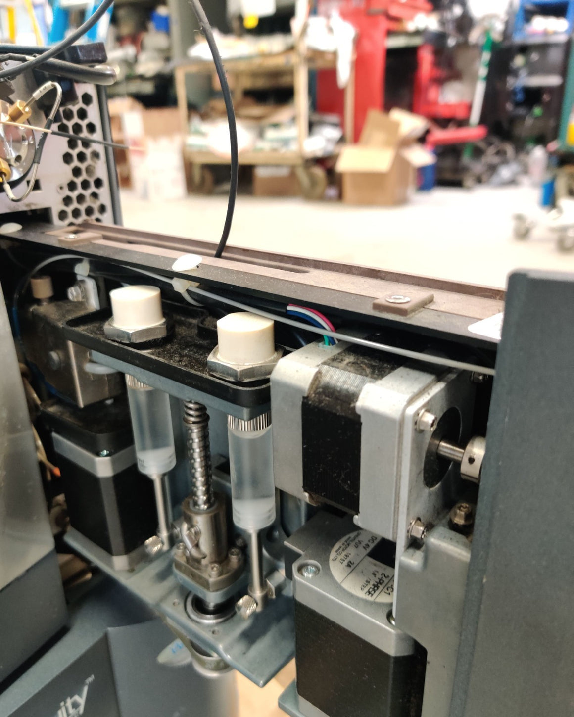 Waters Acquity UPLC Sample Manager 186015006 with 279001555 Fluidics Drawer Assembly