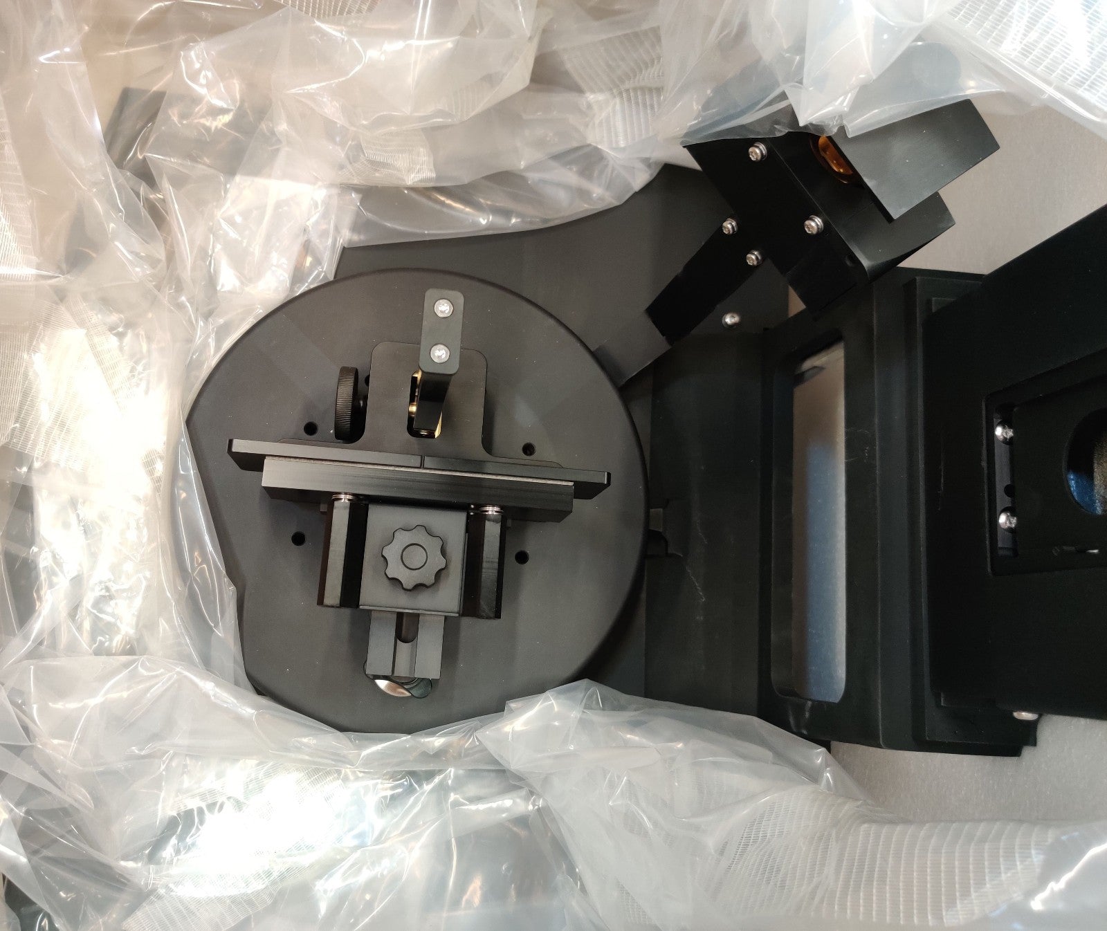 Universal Measurement Accessory Agilent G6875A Cary UV/VIS Spectrophotometer