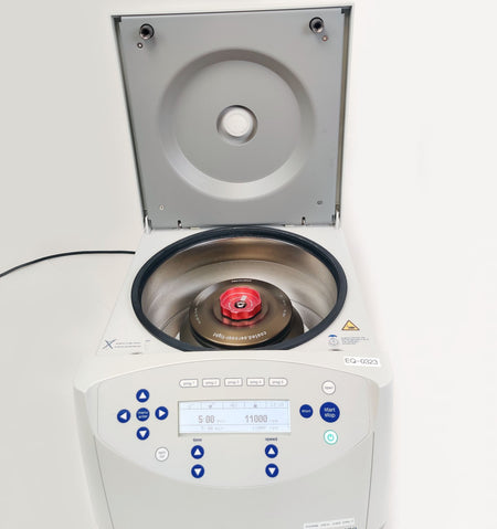 Eppendorf 5430 Centrifuge & 24x2.0mL Rotor FA-45-24-11-HS