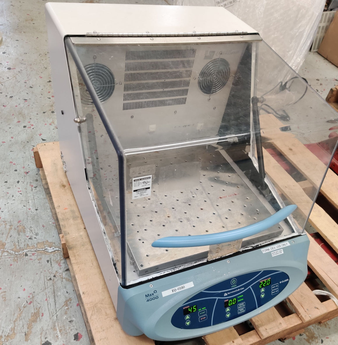 Barnstead Lab-Line MaxQ 4000 Incubator Orbital Shaker SHKE4000-5
