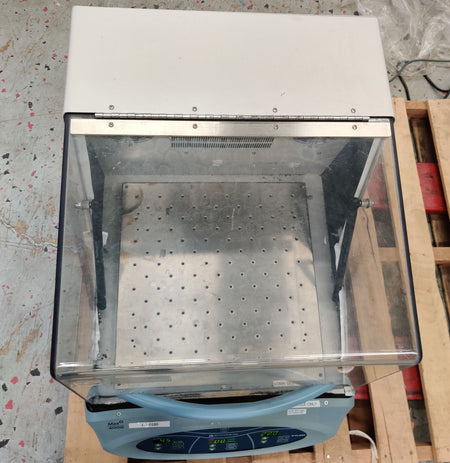 Barnstead Lab-Line MaxQ 4000 Incubator Orbital Shaker SHKE4000-5