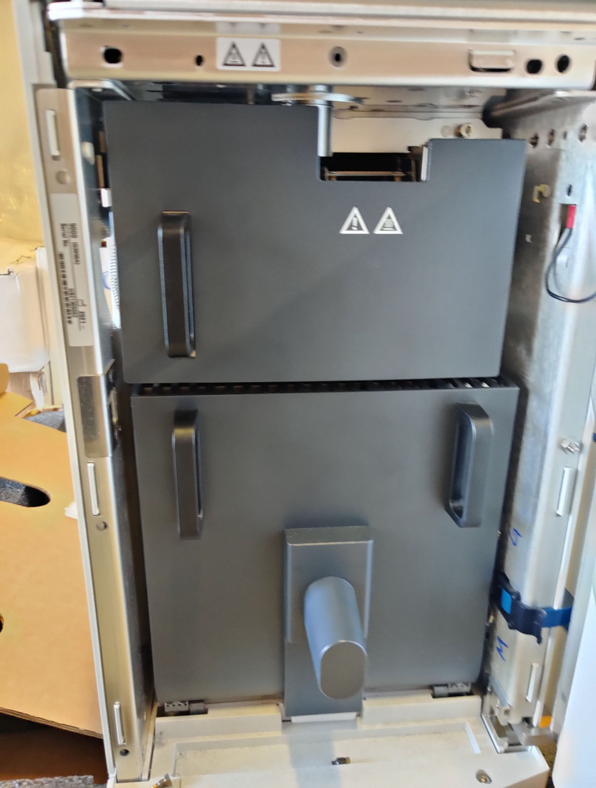 Agilent Intuvo 9000 G3950A Gas Chromatograph w HP-5MS Ultra Inert Column, 2021