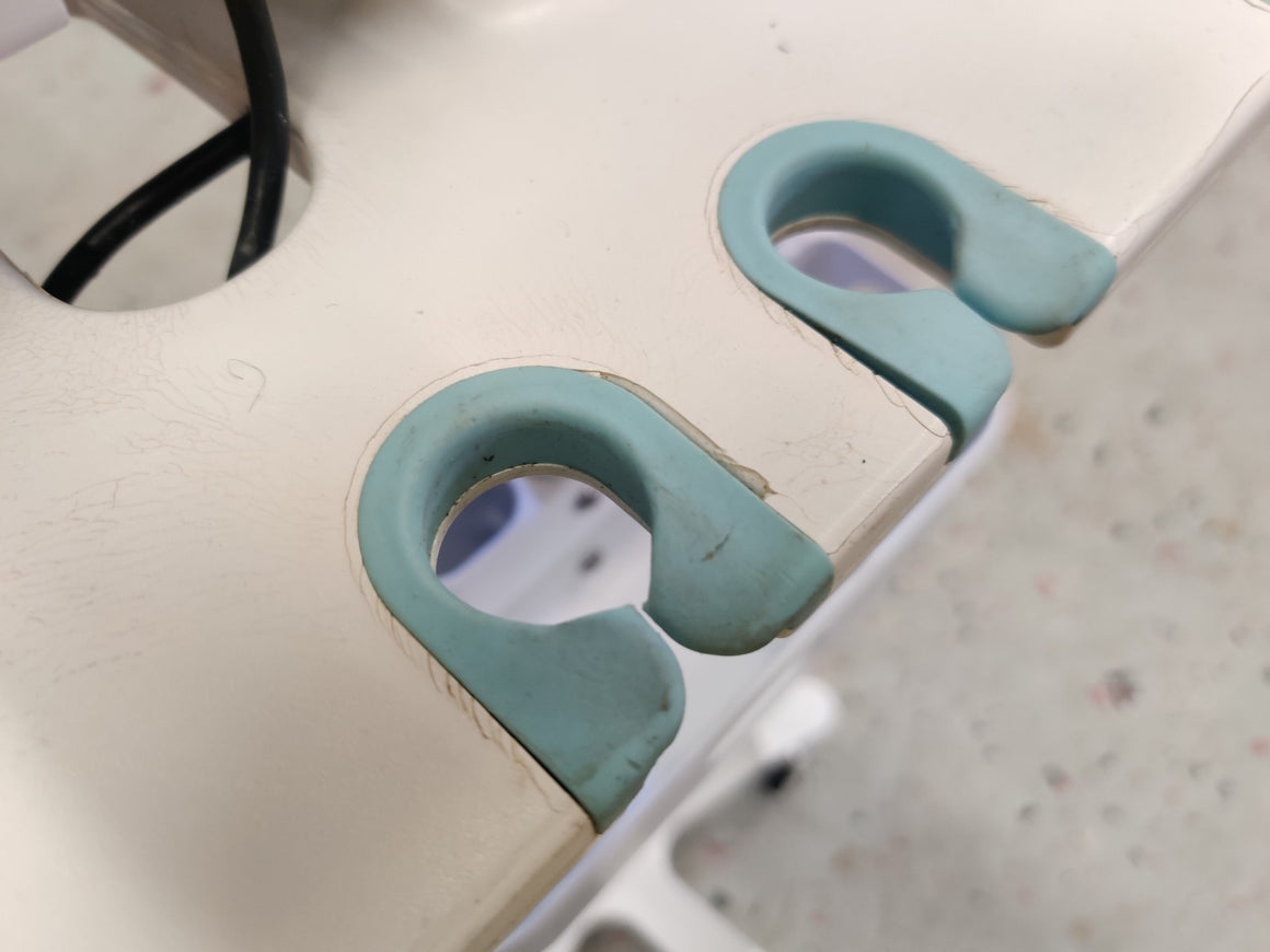 Welch Allyn Connex 6000 Vital Signs Monitor 65NTXX, NIBP, SPO2, Cuff and Stand - 