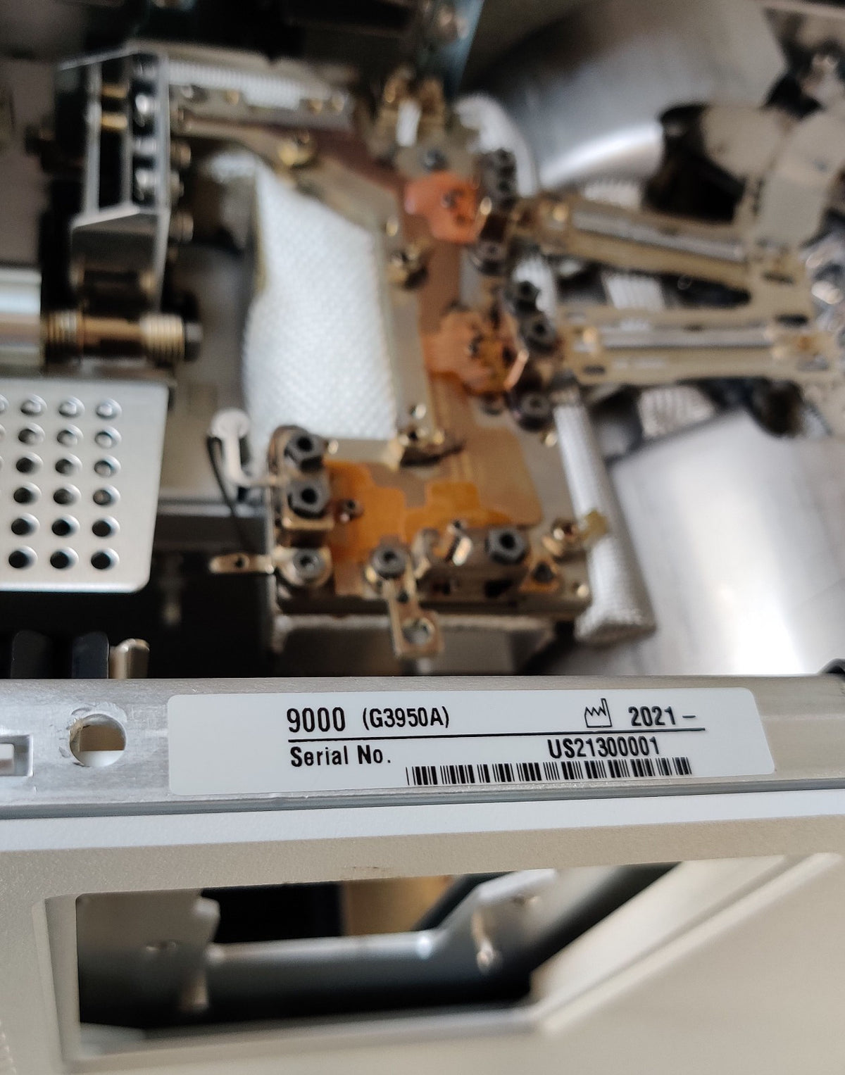 Agilent Intuvo 9000 Gas Chromatograph w/ HP-5ms Column & MMI Inlet Ready - 