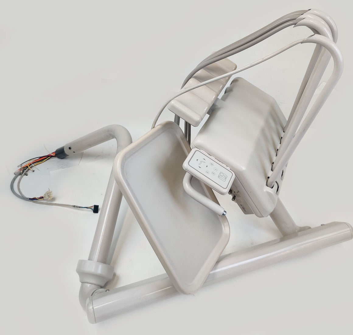 A-dec Ultrasonic Delivery System Unit with attachments for 1040 Cascade Chair - 