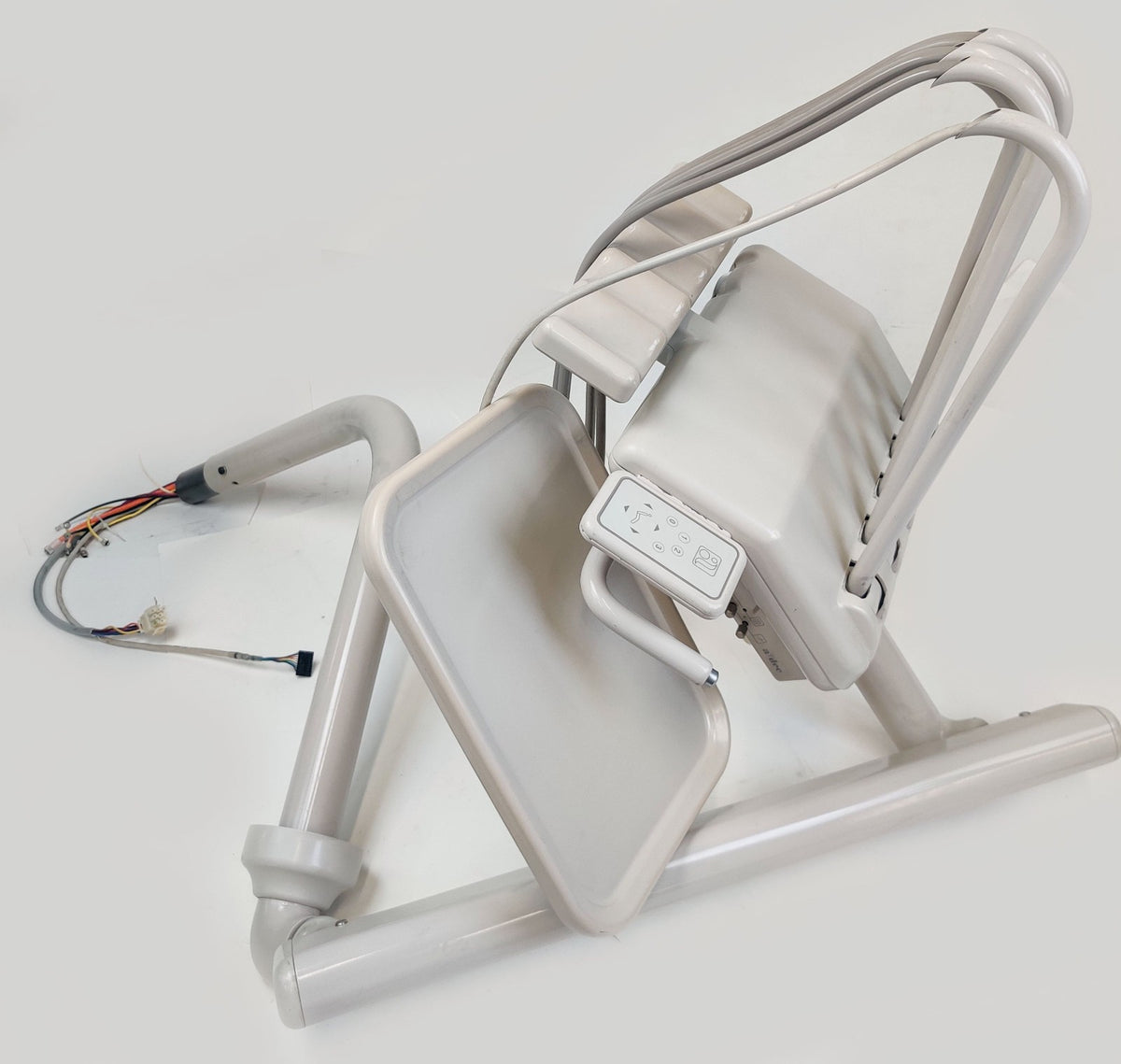 A-dec Ultrasonic Delivery System Unit with attachments for 1040 Cascade Chair - 