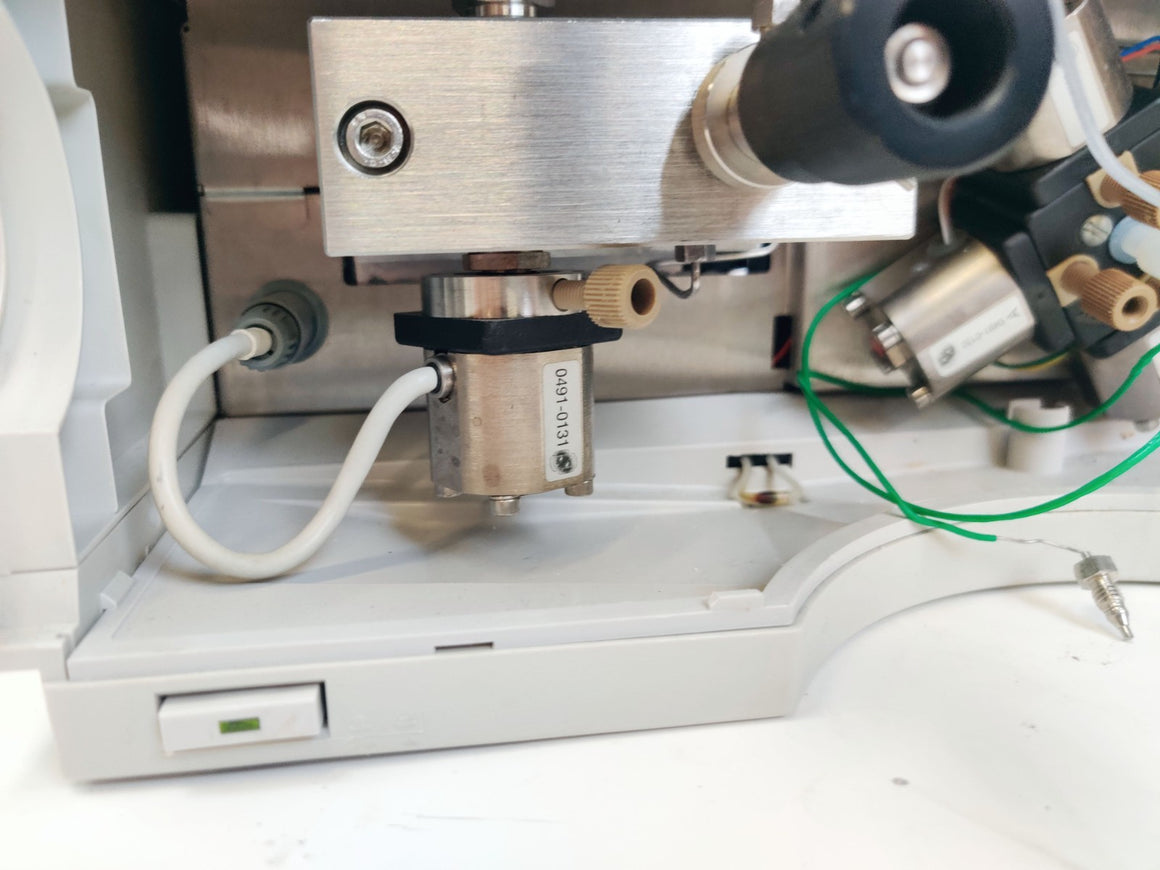 Agilent 1100 G1311A QuatPump Quaternary Pump with Gradient Valve & Pump Head