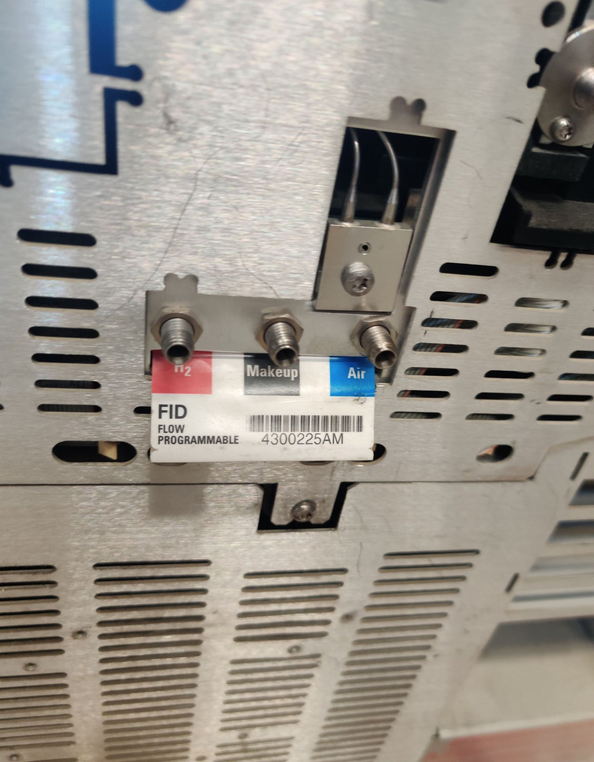 Agilent 6890 Plus Gas Chromatograph G1530A Two FID Detectors EPC Type II - 