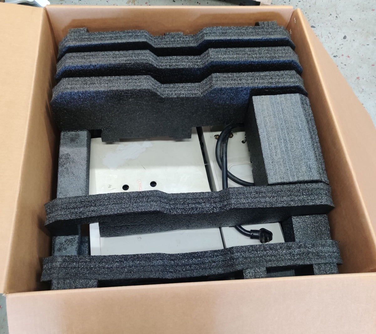Agilent 6890 Plus Gas Chromatograph G1530A Two FID Detectors EPC Type II - 