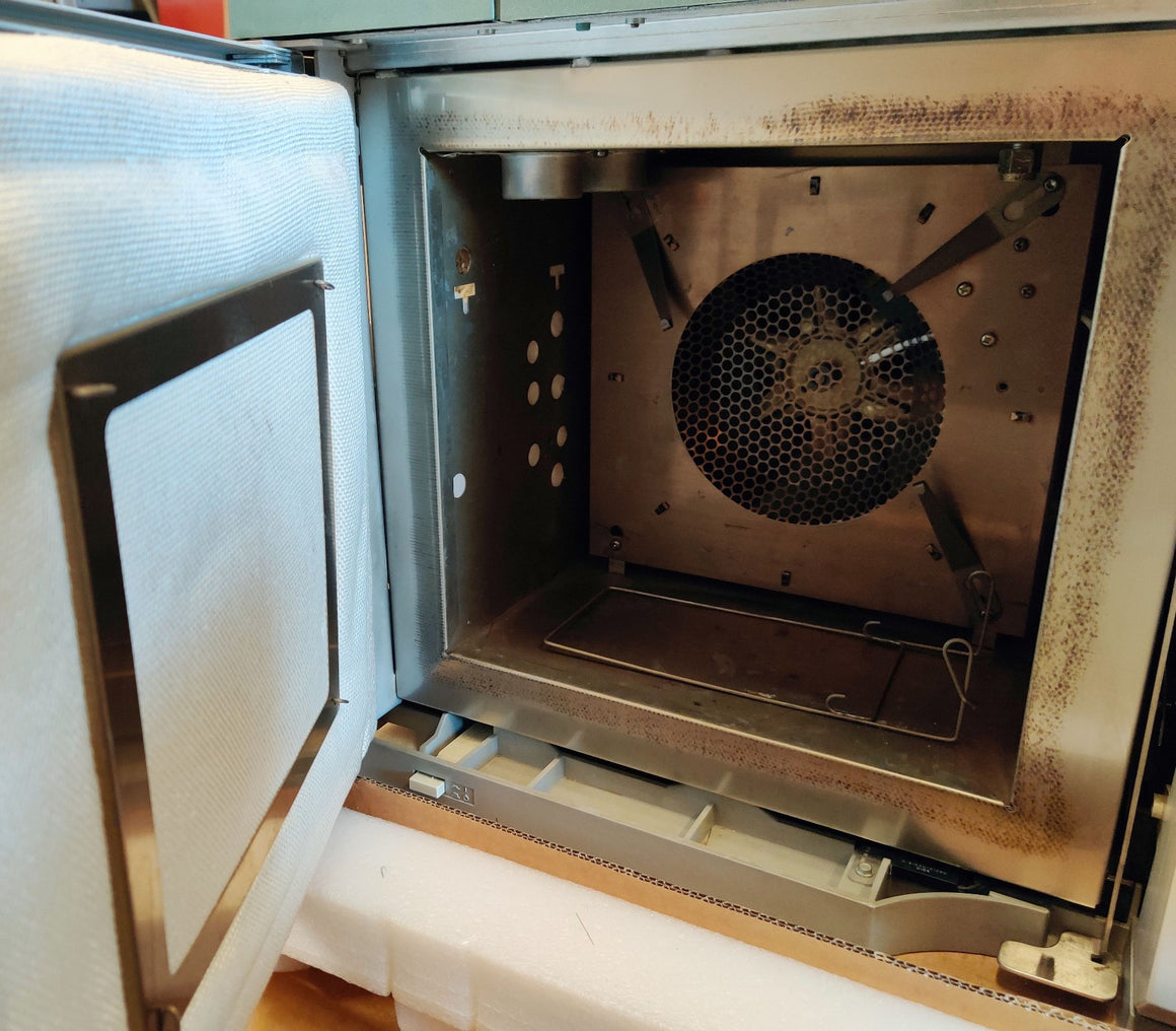 Agilent 6890N Network Gas Chromatograph G1530N with FID Detector, S/SL Injector - 