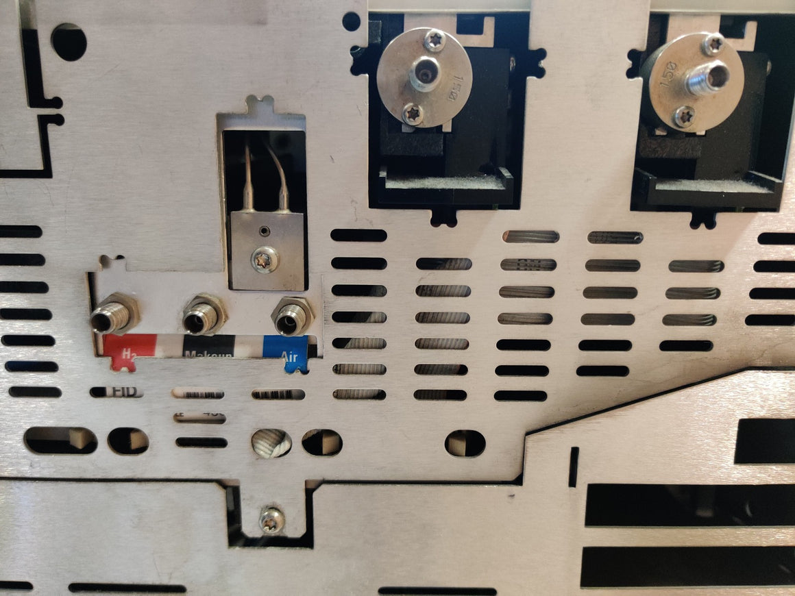 Agilent 6890N Network Gas Chromatograph G1530N with FID Detector, S/SL Injector - 