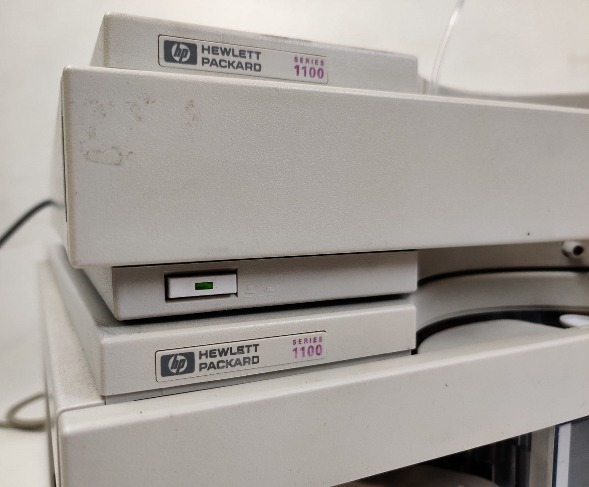 Agilent G1313A ALS Standard Autosampler 1100 HPLC w 100 x 2ml Vial Tray & G1312A - 