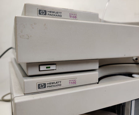Agilent G1313A ALS Standard Autosampler 1100 HPLC w 100 x 2ml Vial Tray & G1312A - 