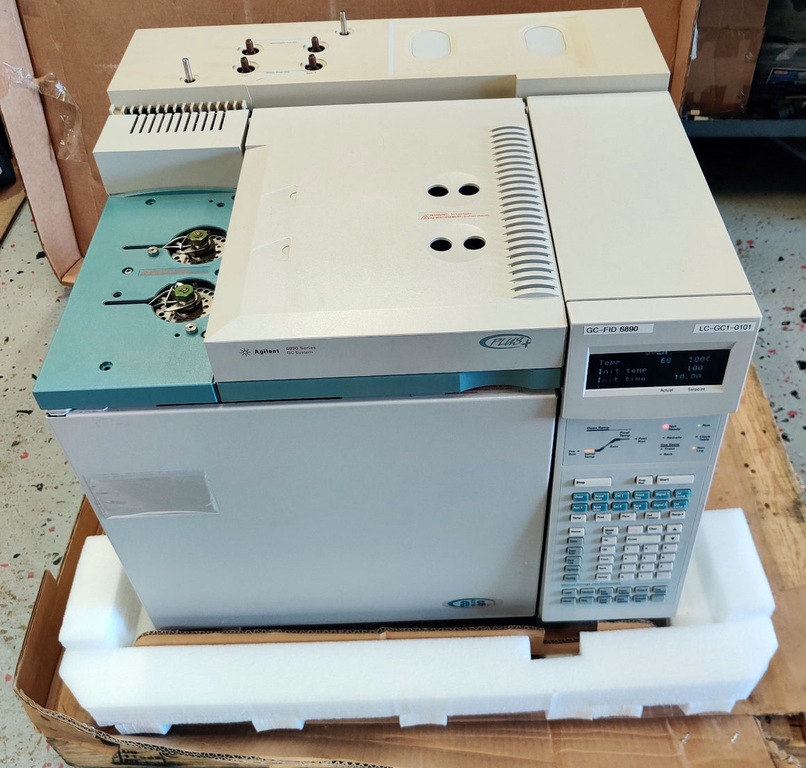 Agilent 6890 Plus Gas Chromatograph G1530A Two FID Detectors EPC Type II - 