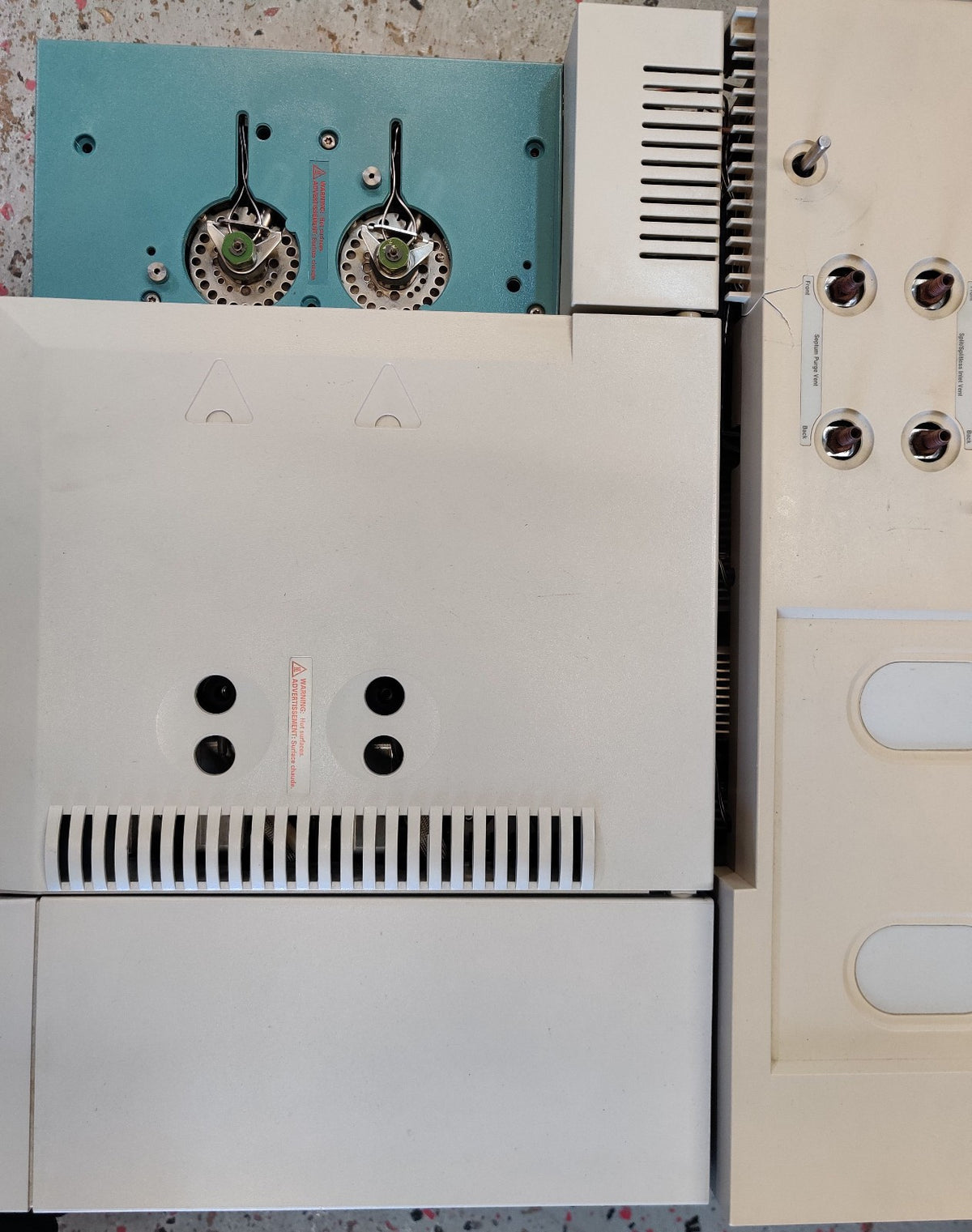 Agilent 6890 Plus Gas Chromatograph G1530A Two FID Detectors EPC Type II - 