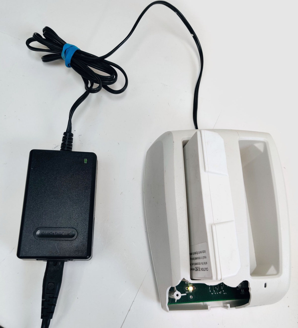 Verathon 0570-0193 Battery Charger with Power Supply - 