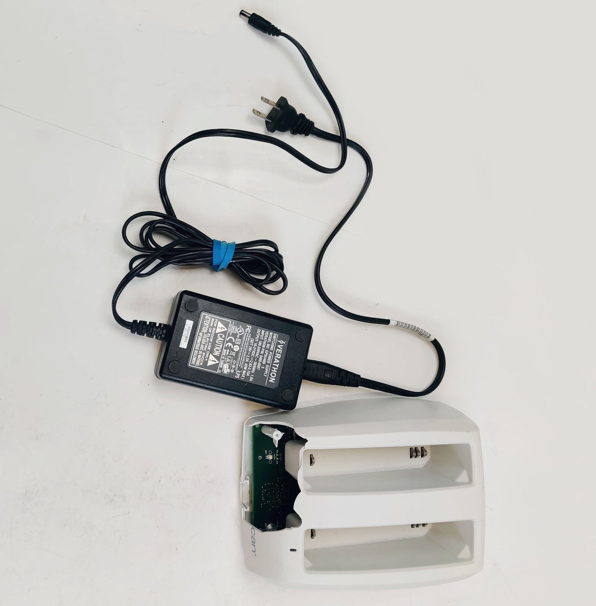 Verathon 0570-0193 Battery Charger with Power Supply - 