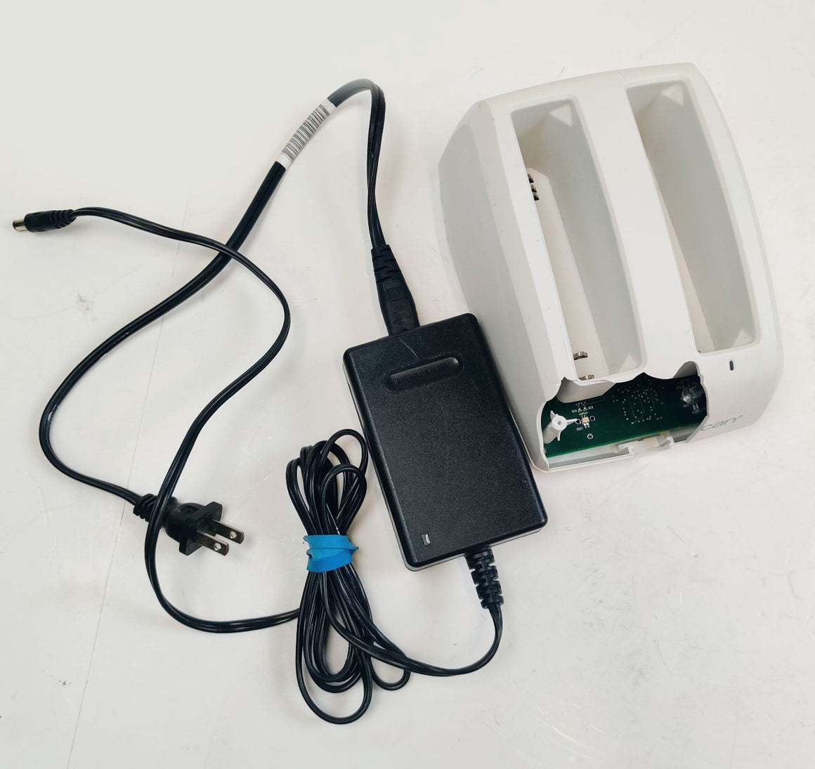 Verathon 0570-0193 Battery Charger with Power Supply - 