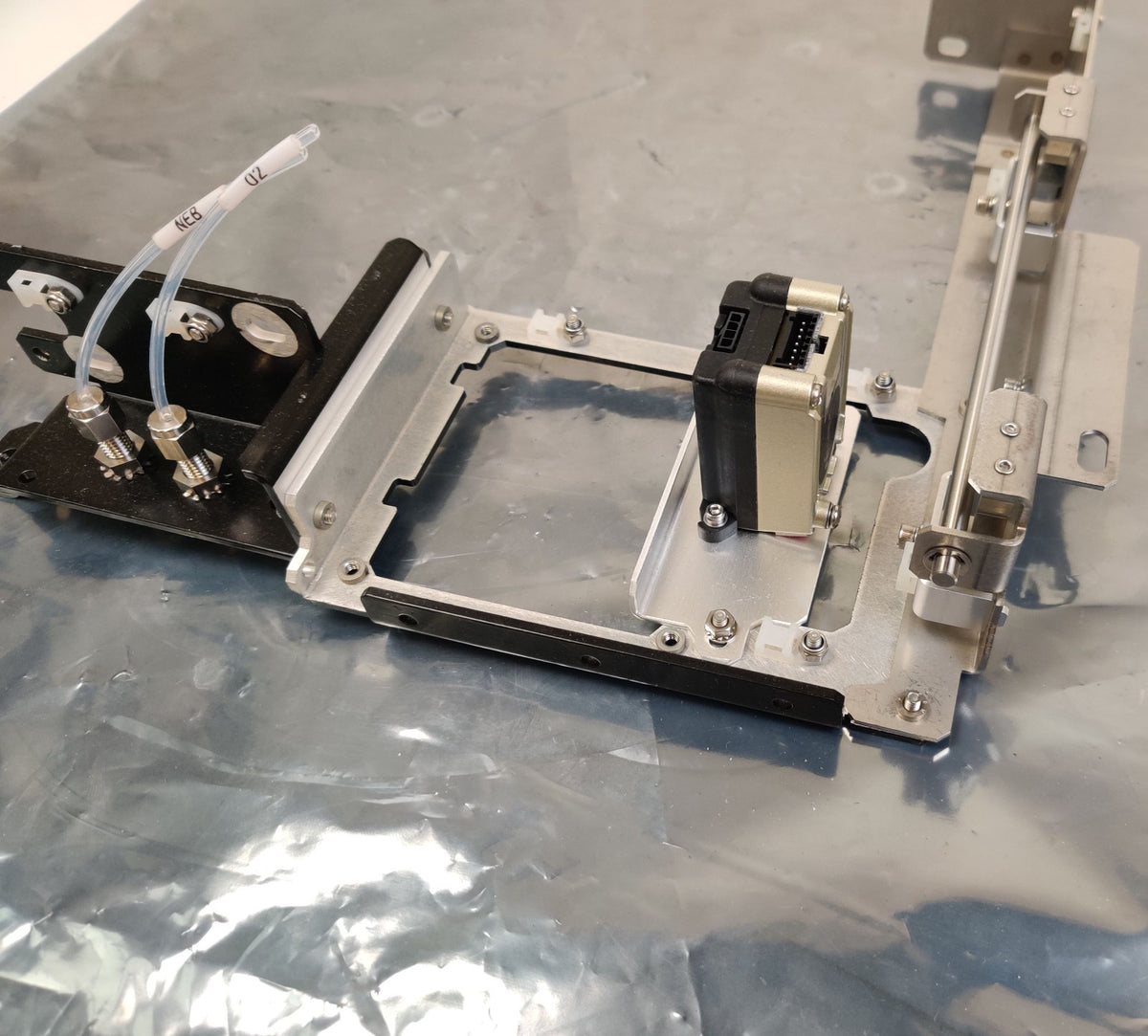 Bruker Daltonics micrOTOF-Q II Time-of-Flight MS Microplate Carriage Assembly - 