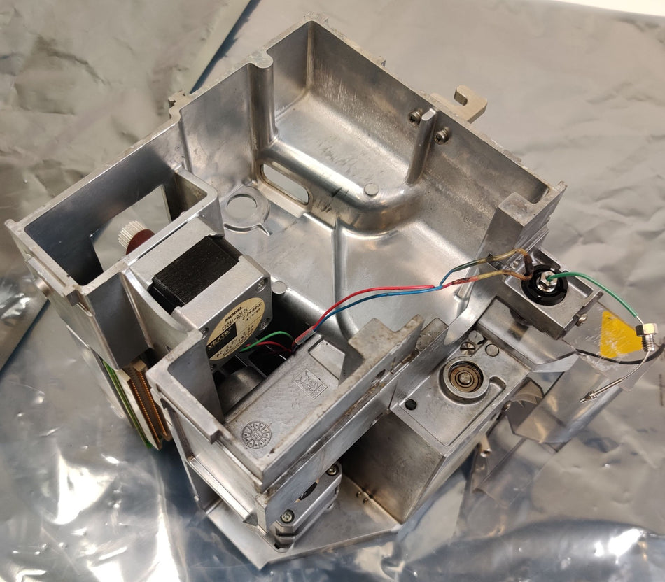 Agilent Agilent G1367-60008 Sampling Unit G1367-94300 G1367A G1368A Autosampler HPLC