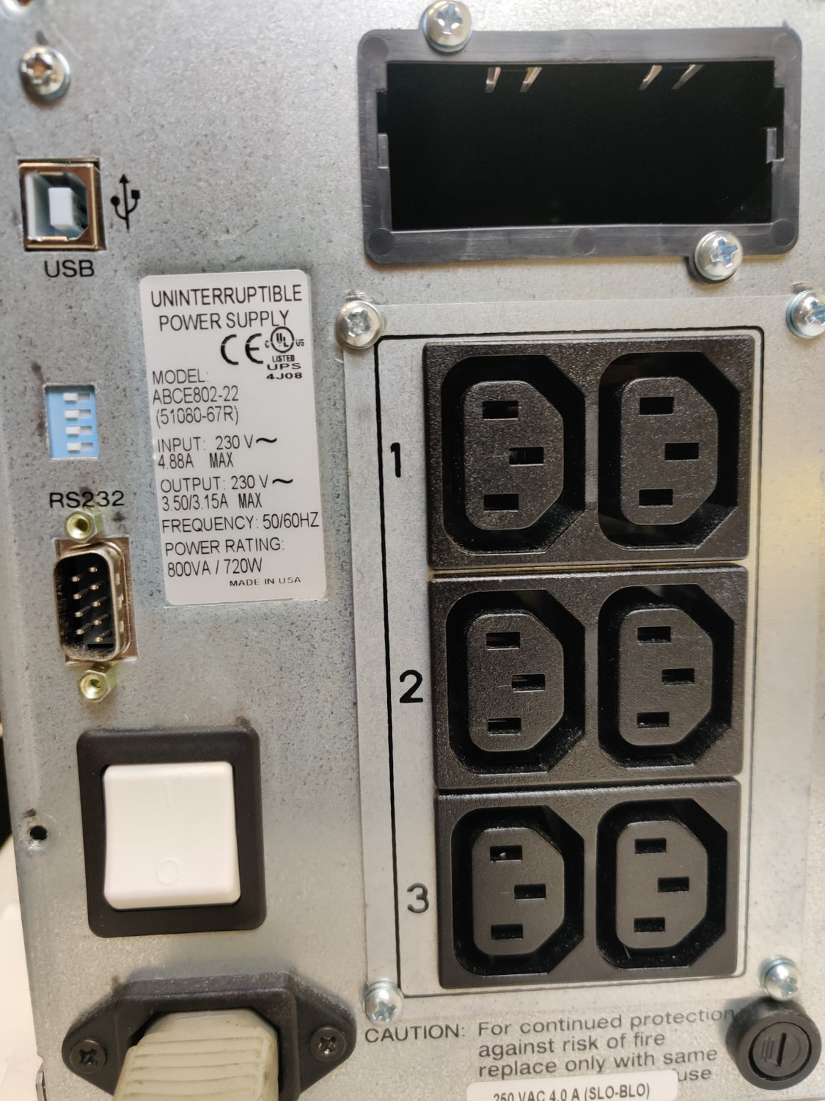 Ametek Powervar 800VA Uninterrupted Power Supply 720W UPS ABCE802-22 - 