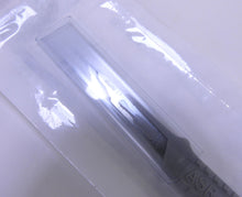 Load image into Gallery viewer, Box of 100 Covidien Kendall 139093 Stainless Steel Disposable Scalpel No 15
